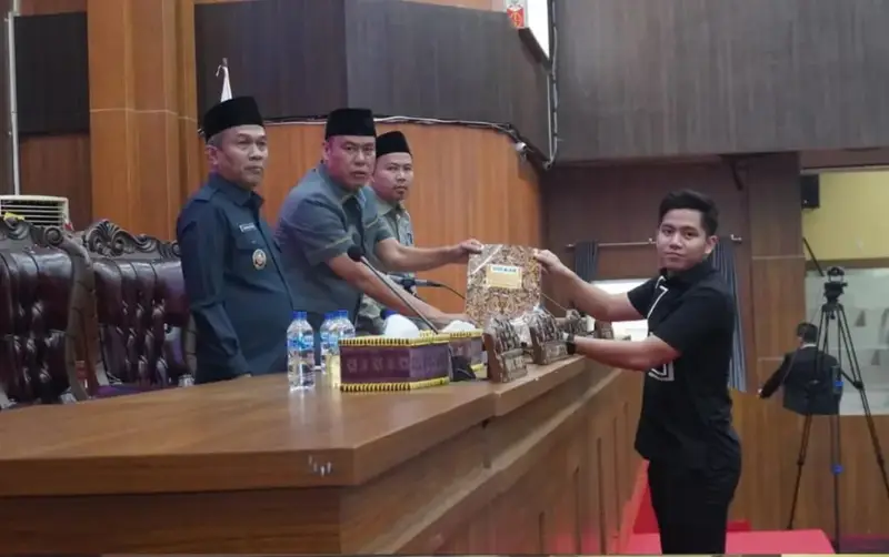 2025-09-23-18-57-25-FB_IMG_1758243503488